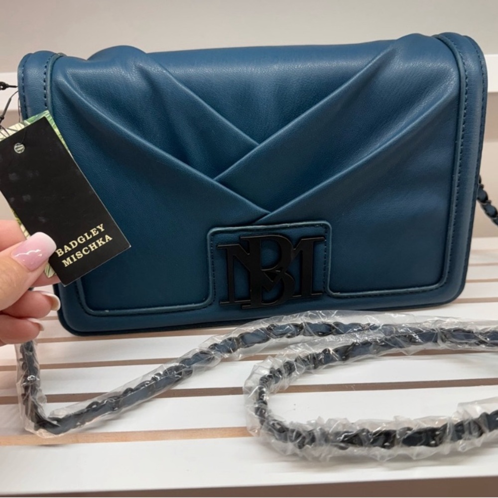 Badgley Mischka NWT Dark Green large pleated crossbody purse MSRP$99